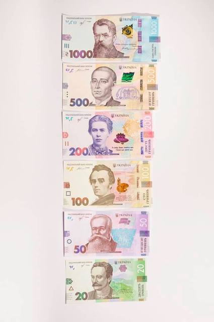 2 600