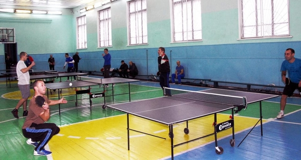Определились сильнейшие теннисисты комбината