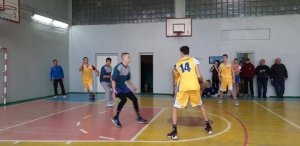 Команды трех школ Покрова вышли в финал зональных соревнований по стритболу!