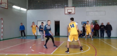 Команды трех школ Покрова вышли в финал зональных соревнований по стритболу!