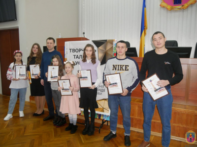 Талантливым юным покровчанам вручили сертификаты на получение СТИПЕНДИИ ГОРОДСКОГО ГОЛОВЫ