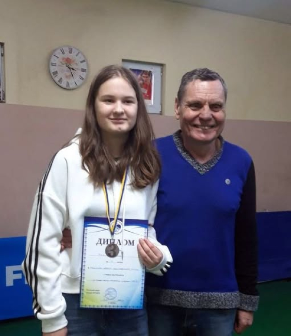 Юна покровчанка гідно виступила на обласному чемпіонаті з настільного тенісу