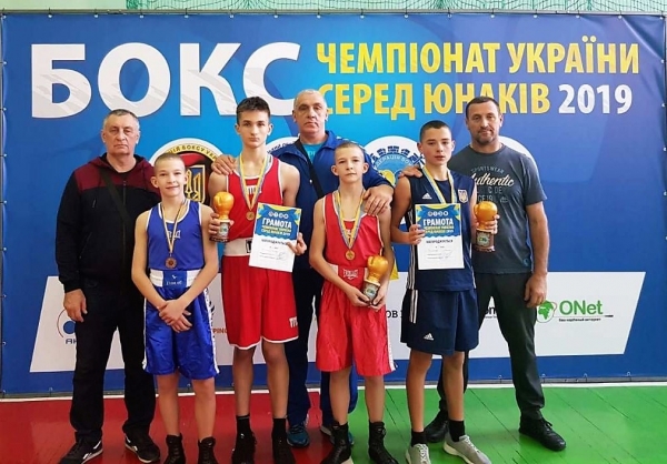 Спортсмен из Покрова стал серебряным призером Чемпионата Украины по боксу!