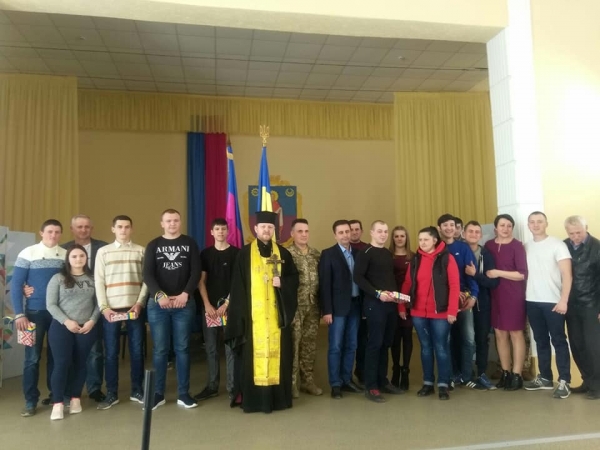 В рамках весеннего призыва в армию отправят 8 покровчан