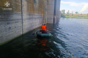 Рятувальники дістали з водойми тіло загиблого чоловіка