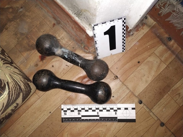 В Покрове двое отморозков избили гантелей 80-летнюю бабушку!