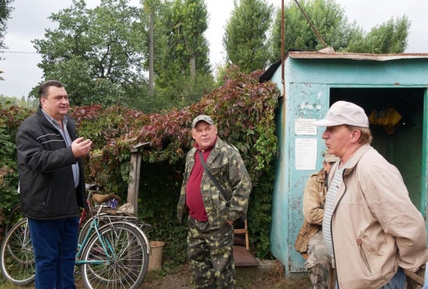 &laquo;Забота&raquo; от активиста. Бывший член общественного совета снова грозит садоводам штрафами