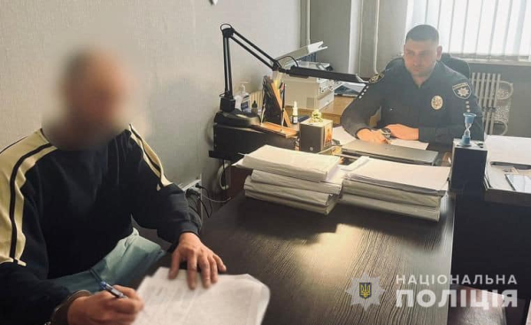 Кинувся з ножем на знайомого: у Нікопольському районі правоохоронці затримали нападника