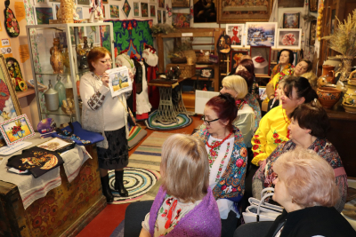 &laquo;Жіноча вітальня&raquo; - простір довіри, натхнення й єднання