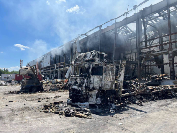 Російська атака знищила один із ключових гуманітарних складів Українського Червоного Хреста