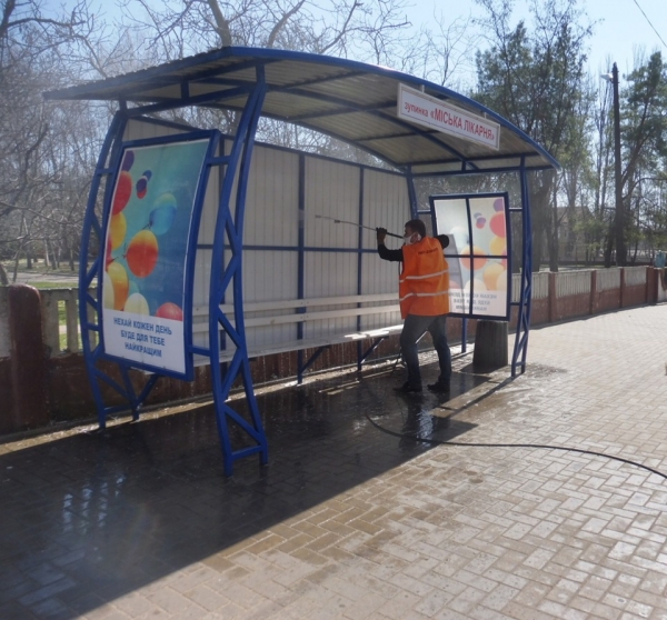 Дезинфицировать автобусные остановки будут регулярно