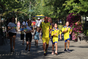 ШАНУЮ ВОЇНІВ - БІЖУ ЗА ГЕРОЇВ УКРАЇНИ