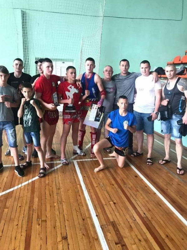 Команда Покрова стала второй в общем зачете Всеукраинского турнира-памяти по тайскому боксу