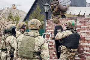 На Дніпропетровщині судитимуть 11 учасників злочинної організації &laquo;Біле братство&raquo;, які збували наркотики із щомісячним обігом 12 млн гривень