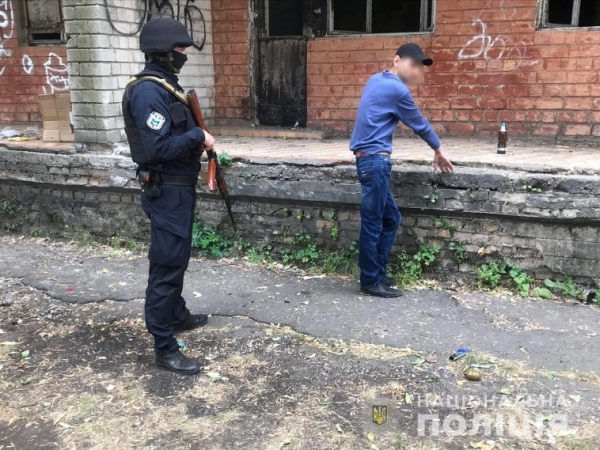 &ldquo;Закуска к пиву&rdquo;. В центре Покрова полиция задержала бывшего зэка с гранатой в кармане!