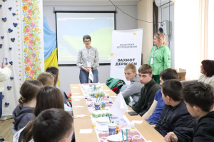 Великодні сувеніри для Захисників
