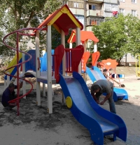 За последний месяц в Покрове обновили 5 детских площадок